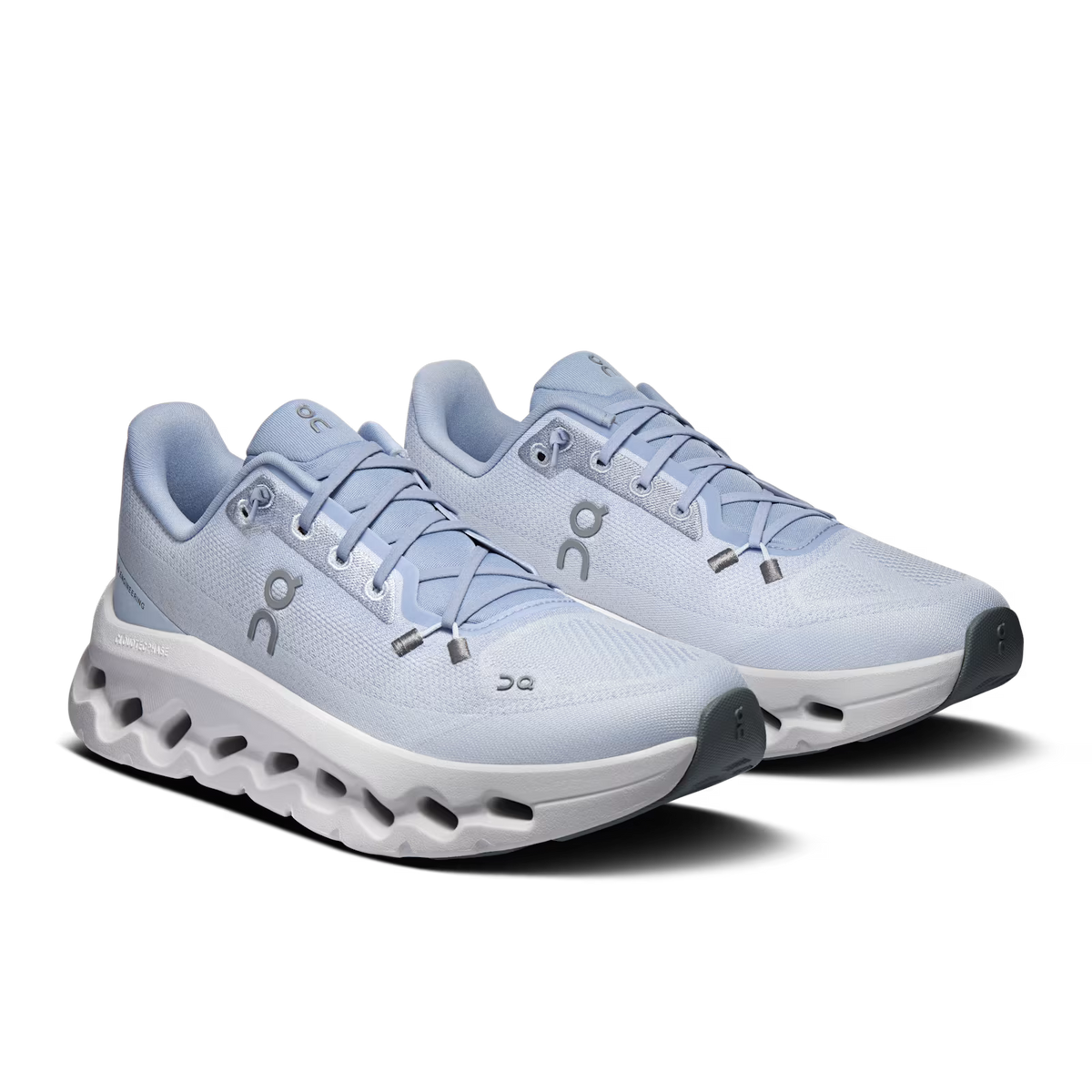 On Cloudtilt – Femme