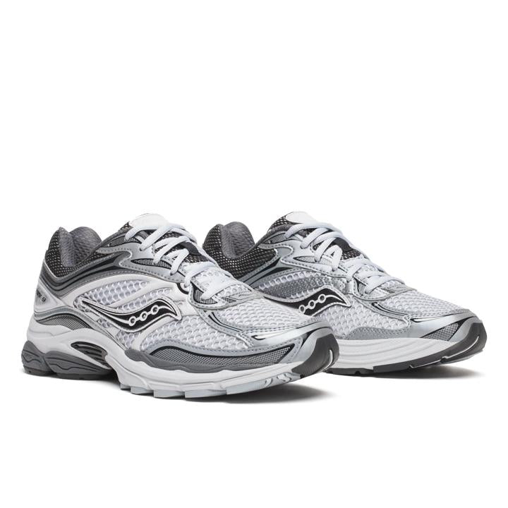 Saucony ProGrid Omni 9